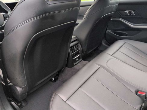 Certified 2025 BMW 330i xDrive Sedan AWD/4WD image 18