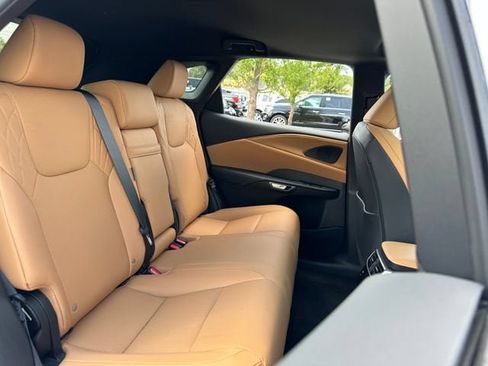 Used 2025 Lexus RX 350 Premium w/ Accessory Package (Z1) FWD image 32