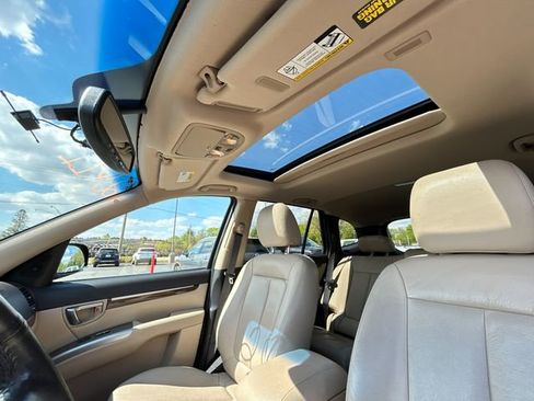 Used 2011 Hyundai Santa Fe Limited AWD/4WD image 32