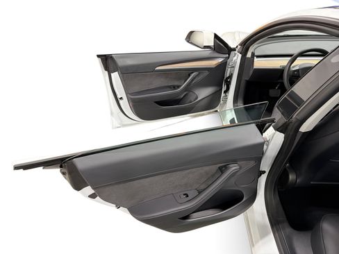 Certified 2023 Tesla Model 3 Standard Range RWD image 10