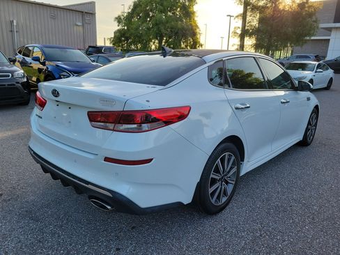 Used 2019 Kia Optima LX w/ LX Premium Package FWD image 3