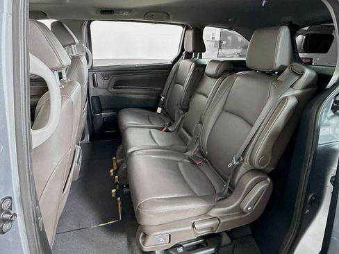 Used 2022 Honda Odyssey EX-L image 11