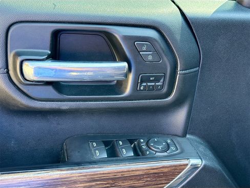 Used 2021 Chevrolet Silverado 3500 High Country image 17