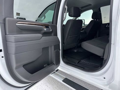 Certified 2025 GMC Sierra 2500 SLE w/ SLE Convenience Package image 15