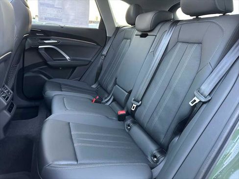 New 2025 Audi Q5 Premium Plus image 17