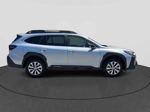 Certified 2025 Subaru Outback Premium AWD/4WD image 9
