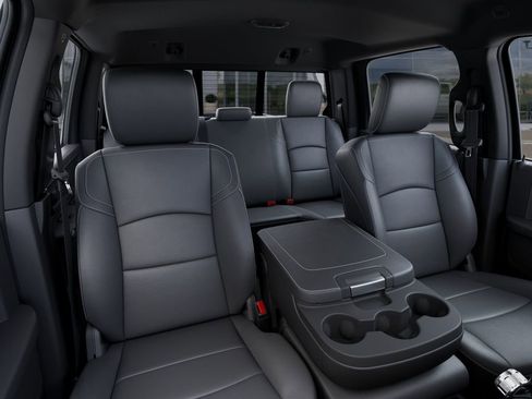 New 2026 RAM 2500 Tradesman AWD/4WD image 17