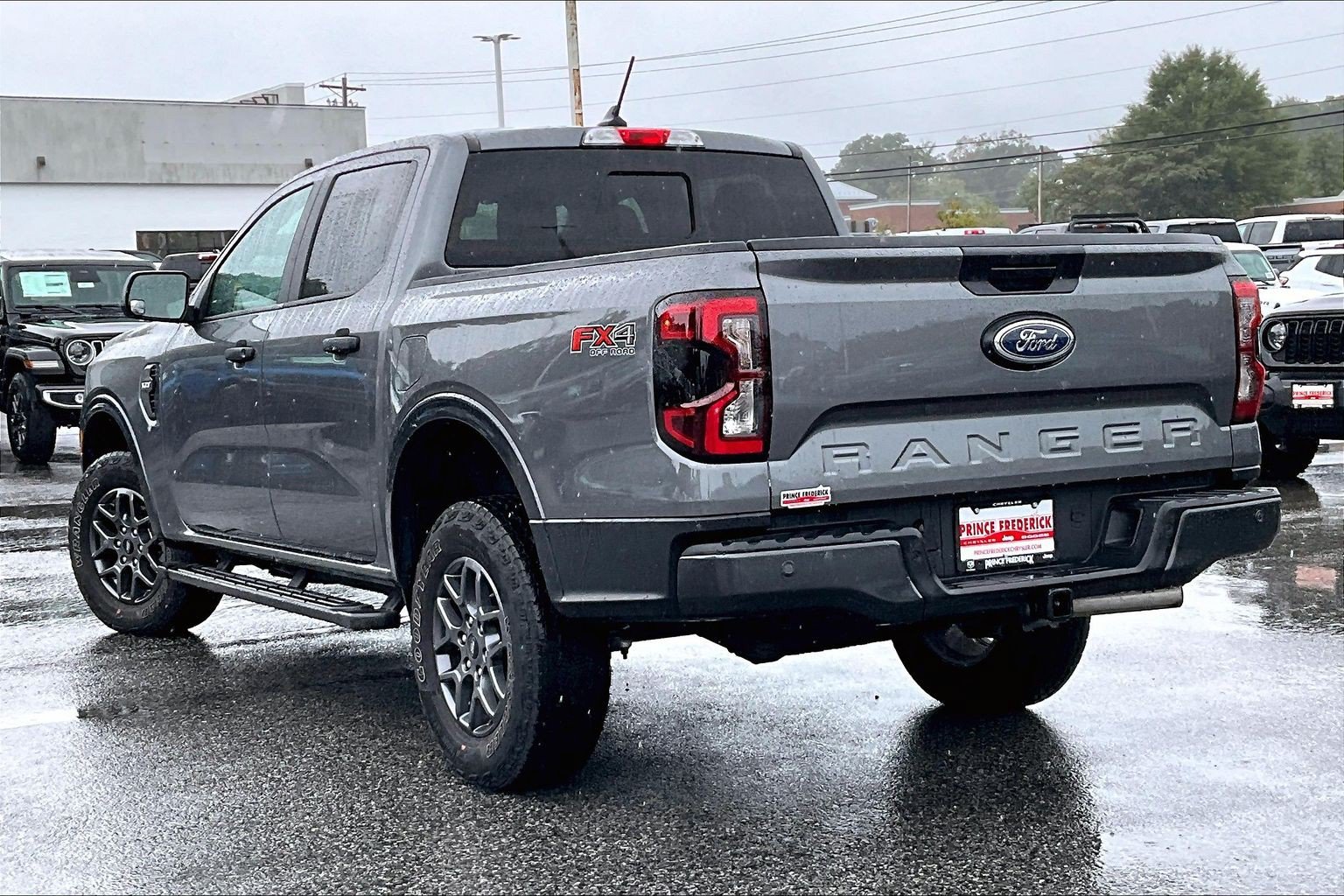 Used 2024 Ford Ranger XLT w/ FX4 Off-Road Package AWD/4WD image 9