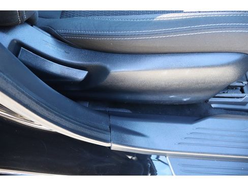 Used 2020 Subaru Outback Premium image 34