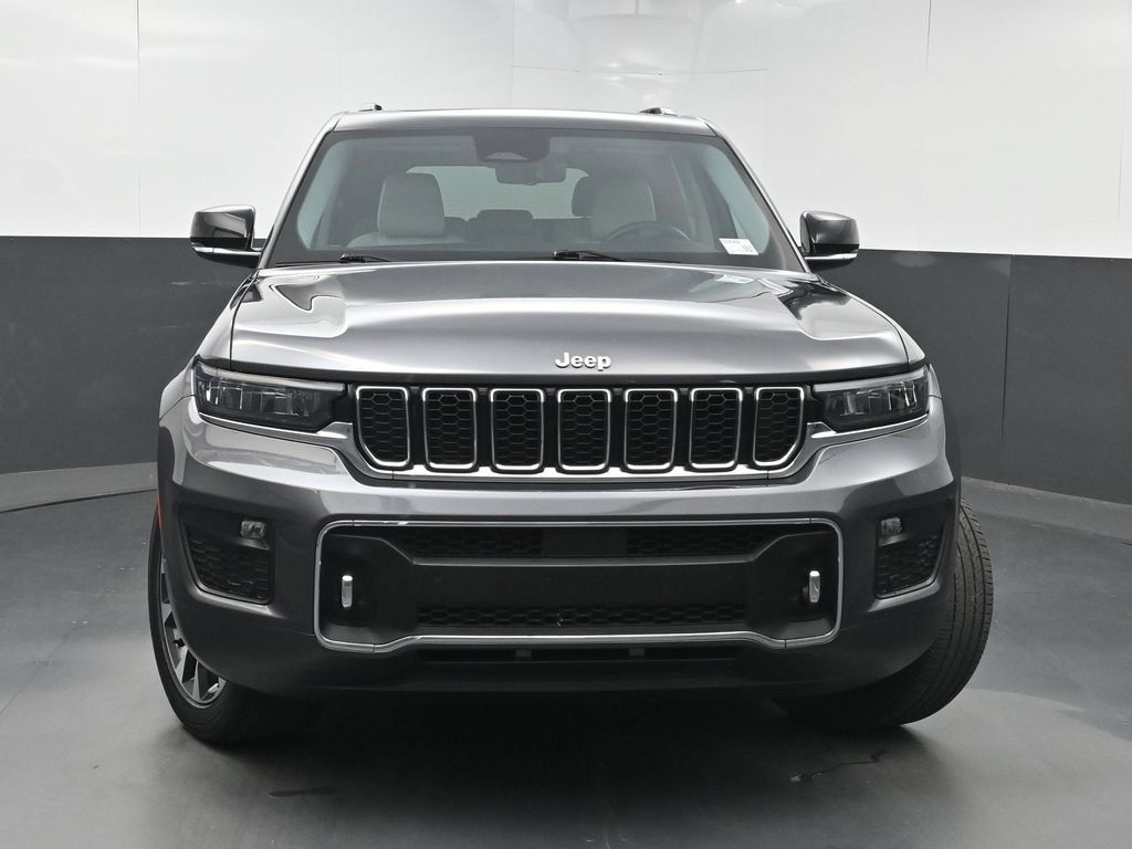 Used 2022 Jeep Grand Cherokee Overland w/ Luxury Tech Group IV RWD image 48