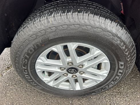 Used 2025 Toyota Tundra SR5 w/ SR5 Convenience Package RWD image 11