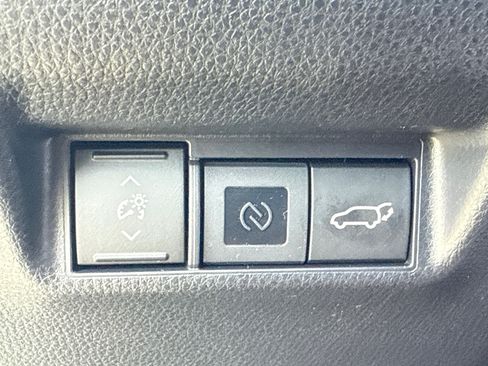 New 2026 Toyota RAV4 XSE AWD/4WD image 25