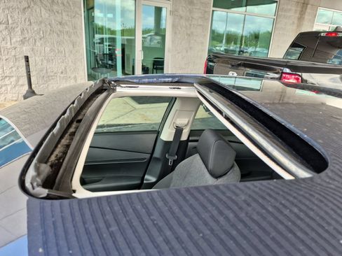 Used 2025 Honda Accord SE image 19