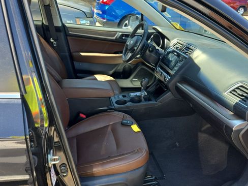 Used 2017 Subaru Outback 3.6R Touring w/ Popular Package #5A AWD/4WD image 13