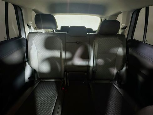 Used 2021 Volkswagen Tiguan S image 13