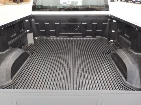 Used 2022 Chevrolet Silverado 2500 W/T w/ WT Fleet Convenience Package RWD image 5