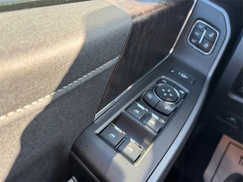 New 2025 Ford F250 Lariat w/ Lariat Ultimate Package image 16