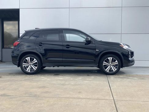 Used 2024 Mitsubishi Outlander Sport S 2.0 AWC 4WD image 3