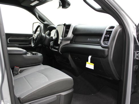 Used 2024 RAM 2500 Big Horn w/ Level 2 Equipment Group image 10