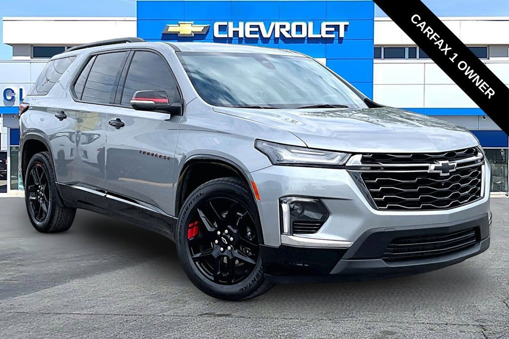 Used 2023 Chevrolet Traverse Premier w/ Redline Edition FWD image 1