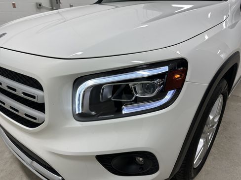 Used 2021 Mercedes-Benz GLB 250 4MATIC image 6
