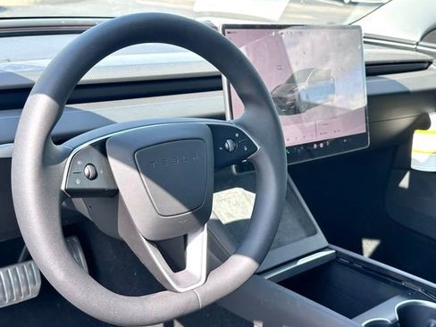 Used 2026 Tesla Model 3 Performance AWD/4WD image 9
