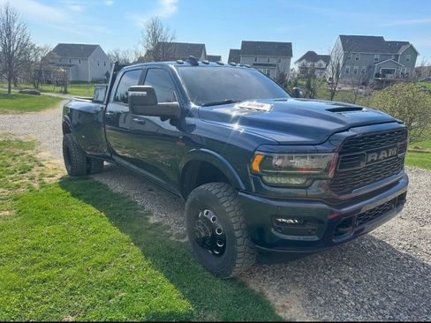 Used 2023 RAM 3500 Limited image 5