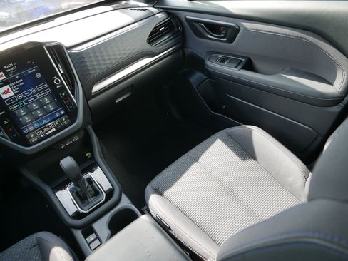 Certified 2025 Subaru Forester Premium AWD/4WD image 11