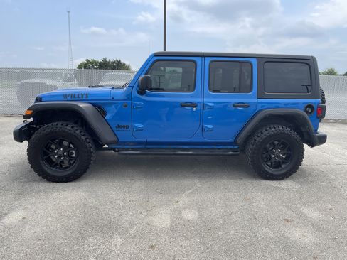 Used 2024 Jeep Wrangler Unlimited Sport AWD/4WD image 7