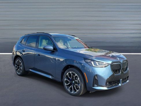 New 2026 BMW X3 xDrive30i w/ Premium Package AWD/4WD image 2