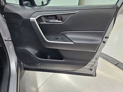 Used 2024 Toyota RAV4 XLE image 34