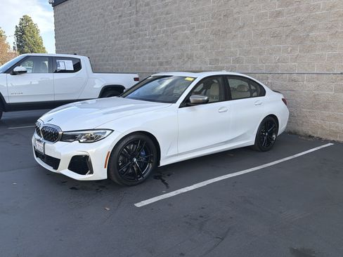 Used 2020 BMW M340i w/ Executive Package image 2