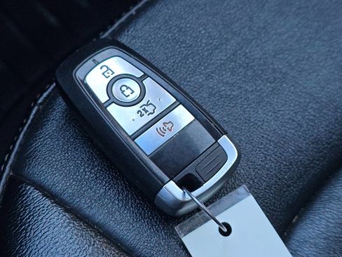 Used 2017 Ford Edge SEL w/ Equipment Group 201A image 35