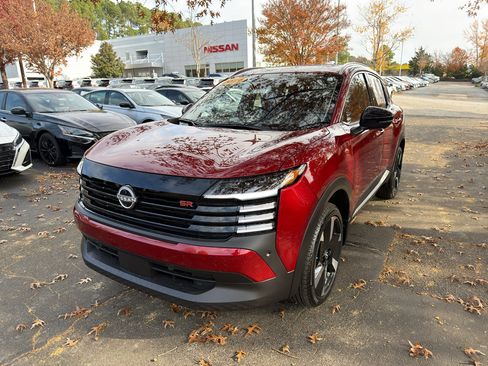 New 2026 Nissan Kicks SR w/ SR Premium Package image 3