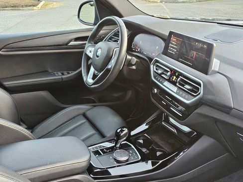 Used 2024 BMW X3 xDrive30i image 10