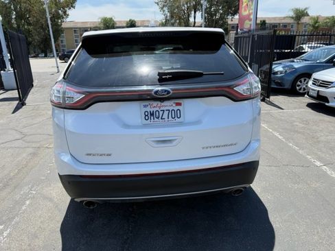 Used 2018 Ford Edge Titanium w/ Equipment Group 301A FWD image 8