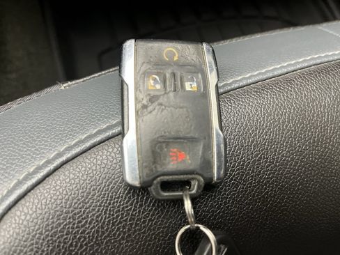 Used 2015 Chevrolet Colorado Z71 AWD/4WD image 27