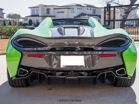 Used 2018 McLaren 570S Spider image 7