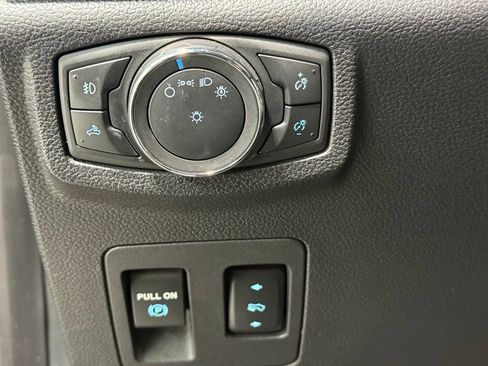 Used 2018 Ford F150 XLT w/ Equipment Group 302A Luxury image 19