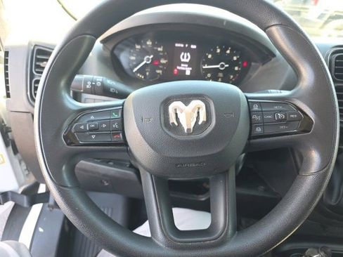 Used 2025 RAM ProMaster 2500 w/ Convenience Group FWD image 11
