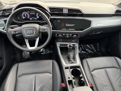 Used 2024 Audi Q3 2.0T Premium image 7