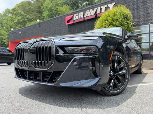 Used 2024 BMW 760i xDrive w/ Executive Package AWD/4WD image 2