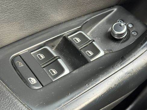 Used 2015 Audi Q3 2.0T Premium Plus image 24