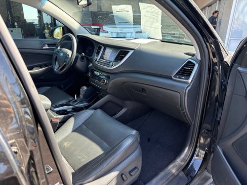 Used 2018 Hyundai Tucson SEL Plus FWD image 12
