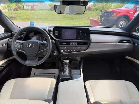 Used 2022 Lexus ES 350 w/ Premium Package FWD image 7