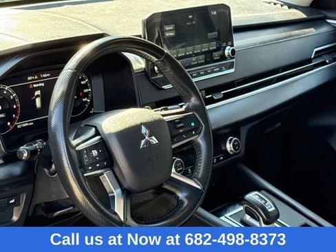 Used 2024 Mitsubishi Outlander SE Black Edition image 19