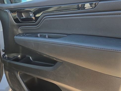 Used 2025 Honda Odyssey Elite image 13