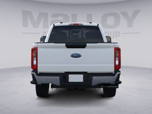 New 2026 Ford F250 XLT w/ FX4 Off-Road Package AWD/4WD image 5