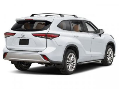 New 2024 Toyota Highlander Platinum