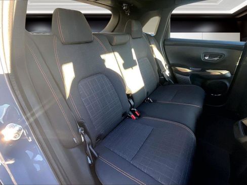 Used 2023 Honda HR-V Sport image 29